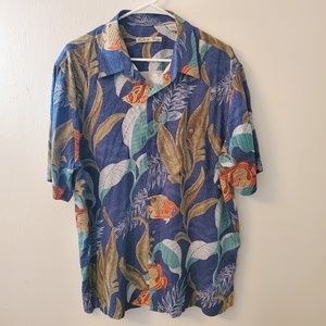 Batik Bay Ocean Print Button Down, EUC
